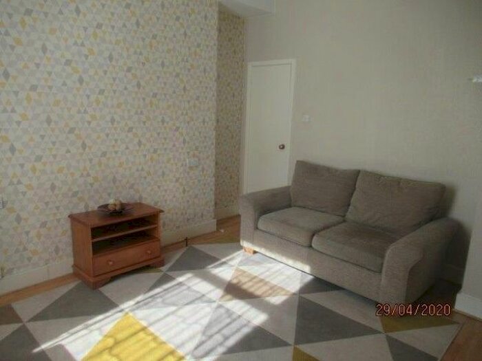 1 Bedroom Flat To Rent In Bedford Road, Ground Floor Right, Aberdeen, AB24