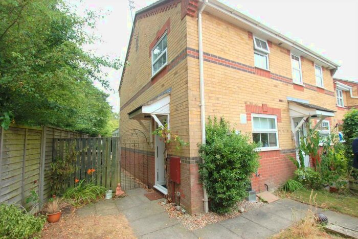 2 Bedroom Semi-Detached House To Rent In Wensum Walk, Norwich, NR8