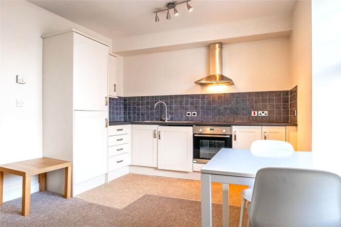 1 Bedroom Apartment To Rent In Newport Street, Old Town, Swindon, Wiltshire, SN1