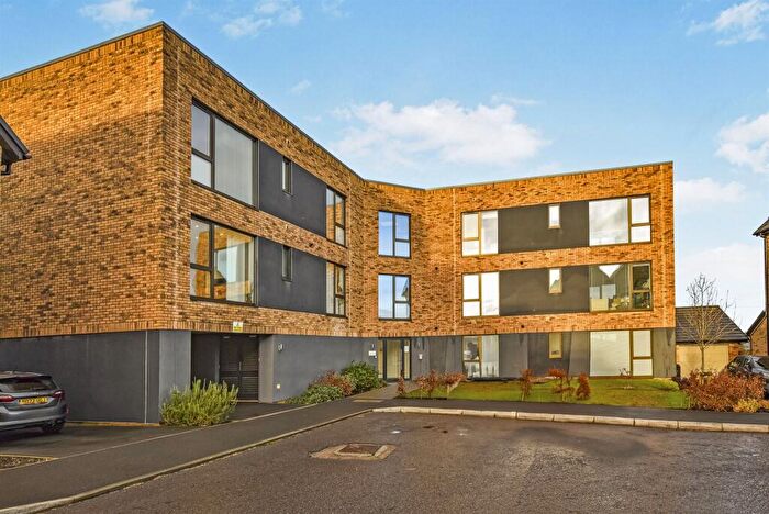 2 Bedroom Flat For Sale In Printworks Road, Frome, BA11