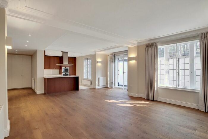 2 Bedroom Flat To Rent In Sloane Street, London, SW1X