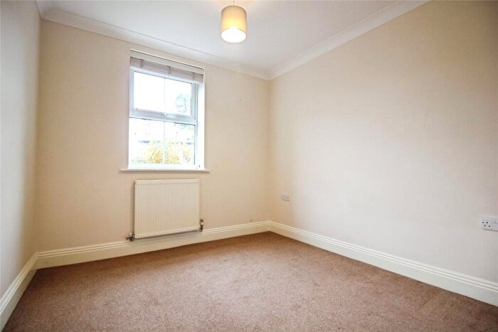 2 Bedroom Apartment To Rent In Cox Hollow, Southcote Road, Reading, RG30