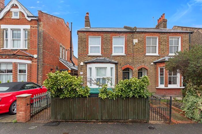 2 Bedroom Flat For Sale In Amity Grove, London, SW20