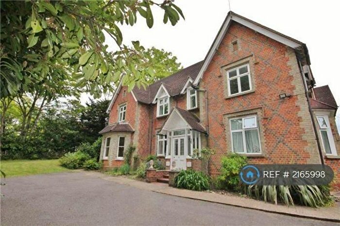 1 Bedroom Flat To Rent In Jackmans Lane, St Johns, Woking, GU21