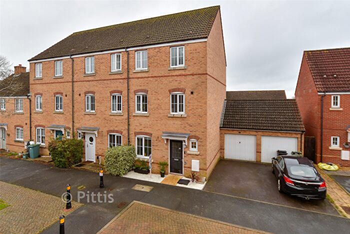 4 Bedroom End Of Terrace House For Sale In Sherbourne Avenue, Ryde, Isle Of Wight, PO33