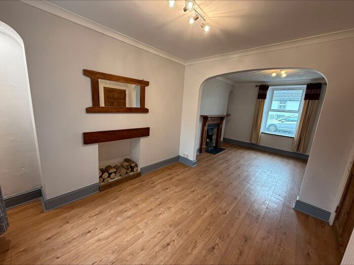 4 Bedroom Property To Rent In Llanelli, SA15