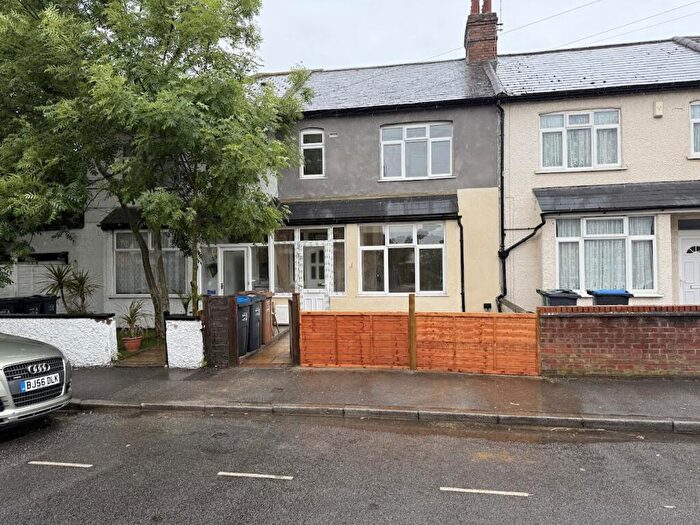 3 Bedroom Terraced House To Rent In Mortimer Road, Mitcham, CR4