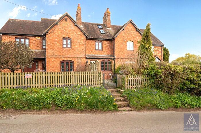 2 Bedroom Terraced House For Sale In Radclive, Buckingham, Buckinghamshire, MK18