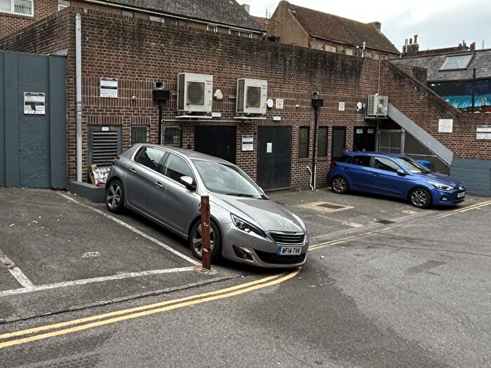 Garage / Parking To Rent In Bond Street Laine, Brighton, BN1
