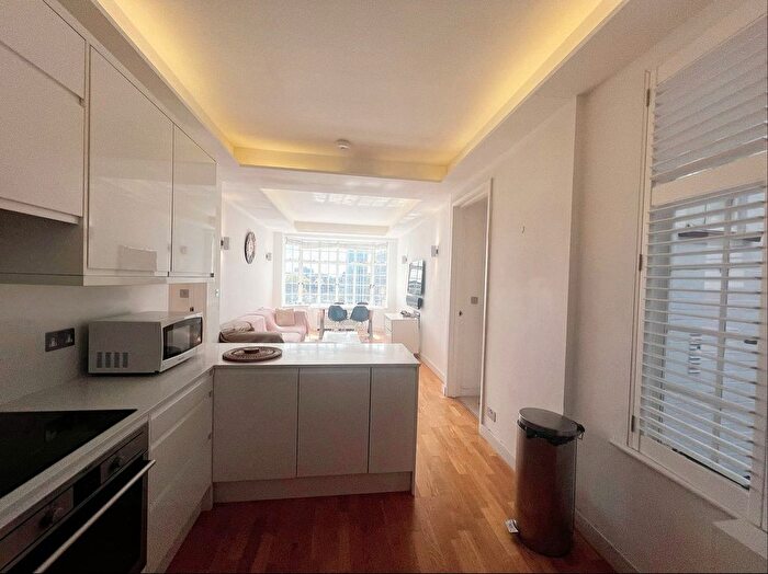 2 Bedroom Property To Rent In Warwick Gardens, London, W14