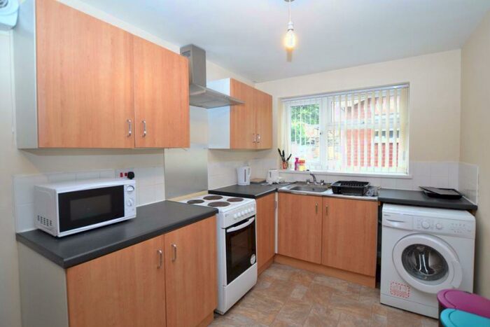 2 Bedroom Apartment To Rent In Junction Street, DE1