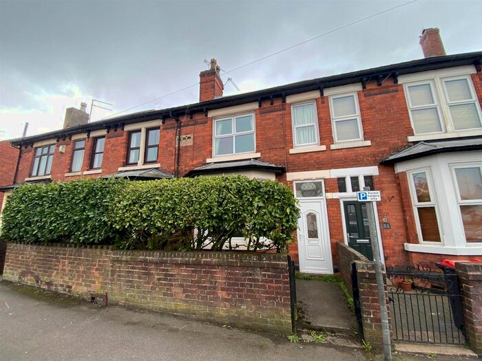 3 Bedroom End Of Terrace House To Rent In Diamond Avenue, Kirkby-In-Ashfield, Nottingham, NG17