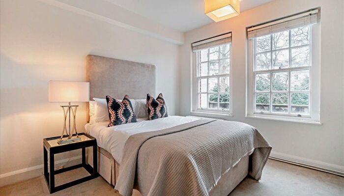 2 Bedroom Flat To Rent In Fulham Road, Hill Street, London, SW3