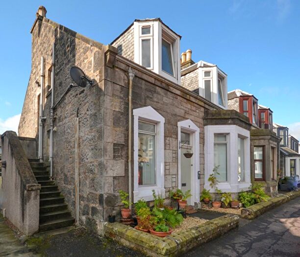 2 Bedroom Flat To Rent In A Brucefield Avenue, Dunfermline, Fife, KY11