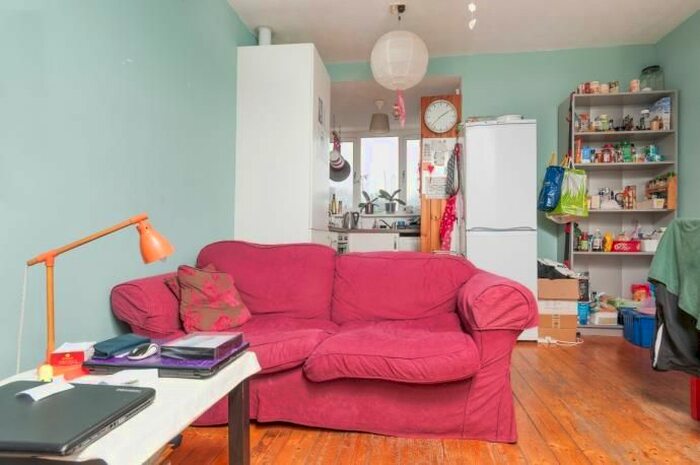 2 Bedroom Flat To Rent In Pirniefield Place, Edinburgh EH6