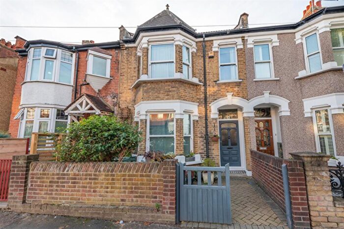 3 Bedroom Terraced House For Sale In Ulverston Road, Walthamstow, E17