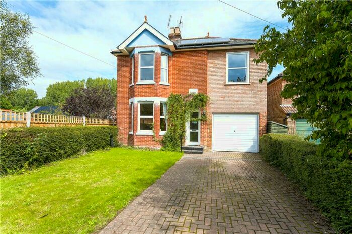 4 Bedroom Detached House For Sale In Lockerley Green, Lockerley, Romsey, Hampshire, SO51