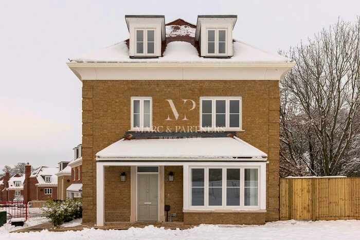 5 Bedroom Detached House To Rent In Lushington Drive, Barnet, EN4