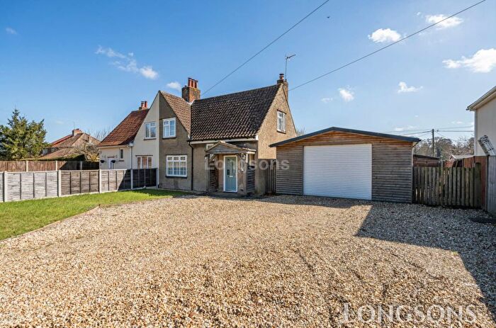 2 Bedroom Semi-Detached House For Sale In Chestnut Walk, Beachamwell, PE37