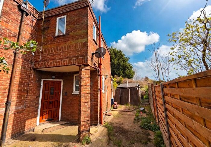 1 Bedroom Flat For Sale In Heathfield Road, Hitchin, Hertfordshire, SG5