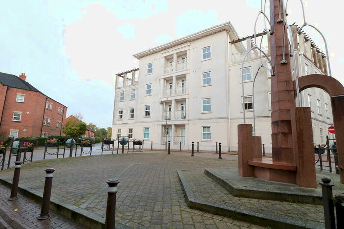 2 Bedroom Ground Flat To Rent In Main Street, Shirley, B90