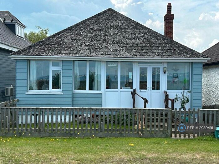3 Bedroom Detached House To Rent In Duver Road, Seaview, PO34