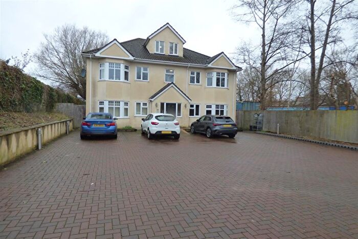 1 Bedroom Flat To Rent In Tower Road South, Bristol, BS30