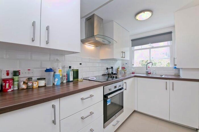 4 Bedroom Maisonette To Rent In Crayford Road, Tufnell Park, N7
