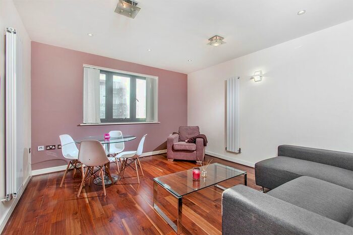 3 Bedroom Flat To Rent In Philpot Street, London, E1