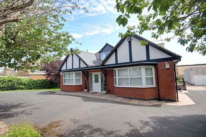5 Bedroom Detached Bungalow For Sale In Riplingham Road, Skidby, HU16