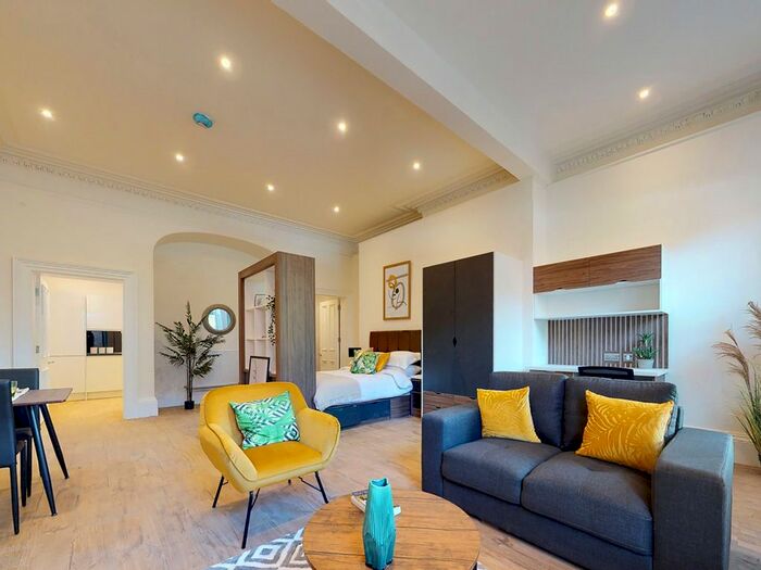 Studio To Rent In Flat, Hyde Terrace #, LS2