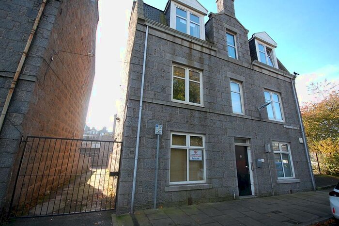 1 Bedroom Flat To Rent In Rosebank Terrace, City Centre, Aberdeen, AB11