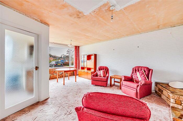 2 Bedroom Bungalow For Sale In Salford Road, Aspley Guise, Bedfordshire, MK17