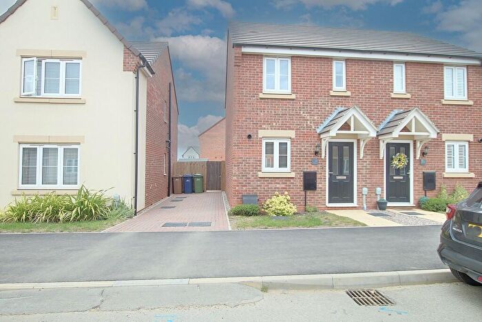 2 Bedroom Semi-Detached House To Rent In Fillenham Way, Chatteris, PE16