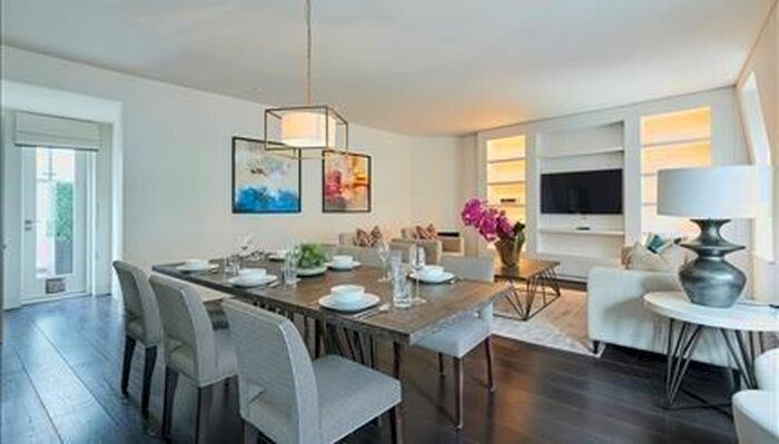 1 Bedroom Property To Rent In Duke Street, London, W1K