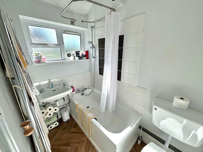 3 Bedroom End Of Terrace House For Sale In Exning Road, Newmarket, CB8