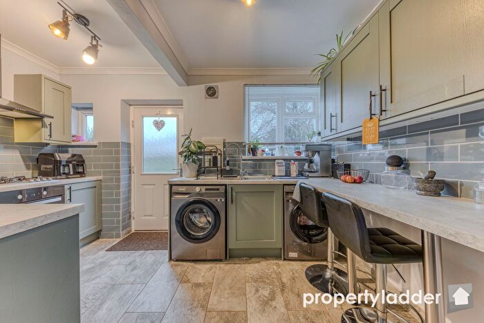 3 Bedroom End Of Terrace House For Sale In Cavell Road, Norwich, NR1