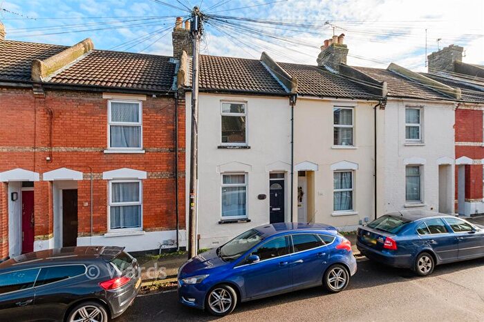 3 Bedroom Terraced House For Sale In Catherine Street, Rochester, Kent, ME1