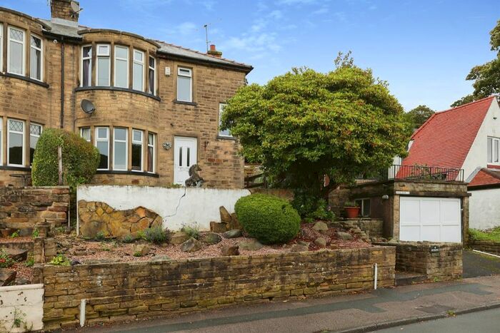 3 Bedroom Semi-Detached House For Sale In Scott Lane West, Riddlesden, Keighley, BD20