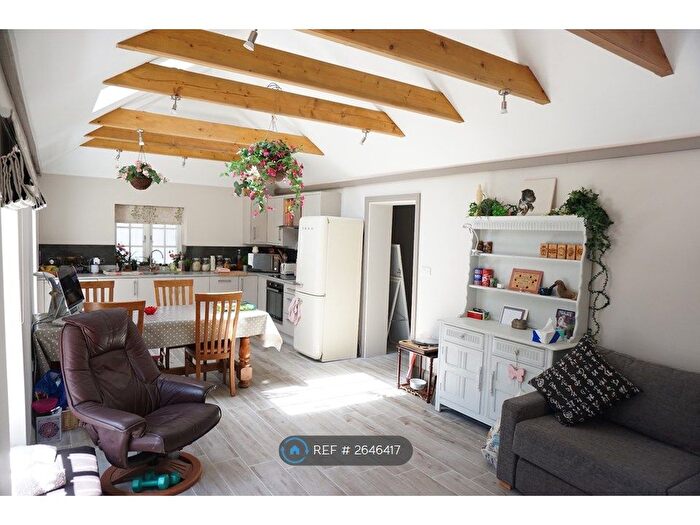 1 Bedroom Detached House To Rent In Outside Guest Suite At Easthampnett House, Easthampnett, Chichester, PO18