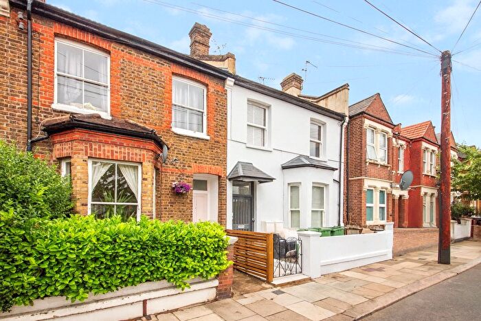 2 Bedroom Flat For Sale In Ponsard Road, Kensal Green, NW10