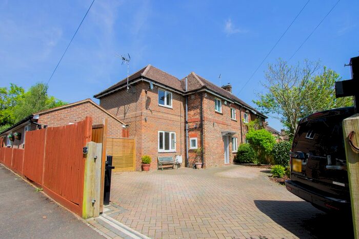 4 Bedroom Semi-Detached House To Rent In Horns Road, Hawkhurst, Cranbrook, TN18