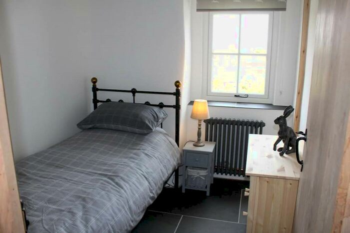 2 Bedroom Detached House For Sale In Pengroeslon Fawr, Nr Llangwnadl, LL53
