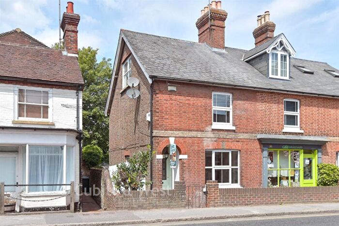 3 Bedroom Semi-Detached House For Sale In London Road, Forest Row, East Sussex, RH18