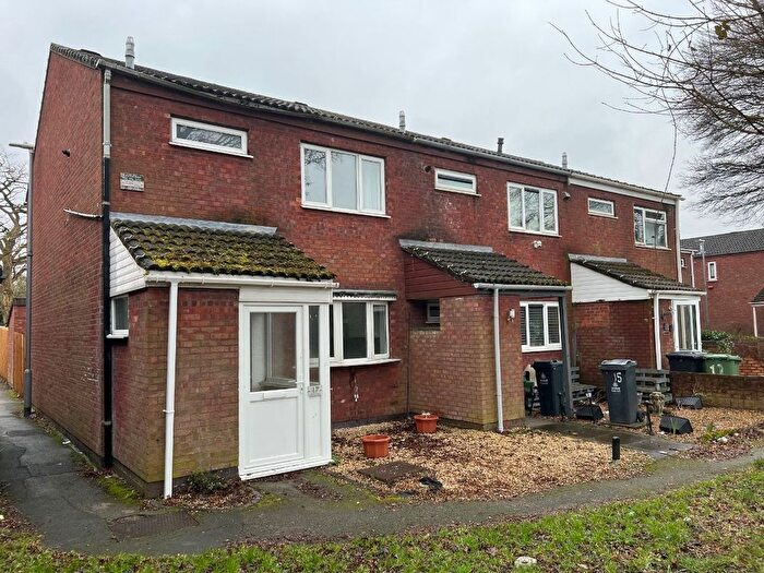 3 Bedroom Semi-Detached House To Rent In Clift Close, Willenhall, WV12