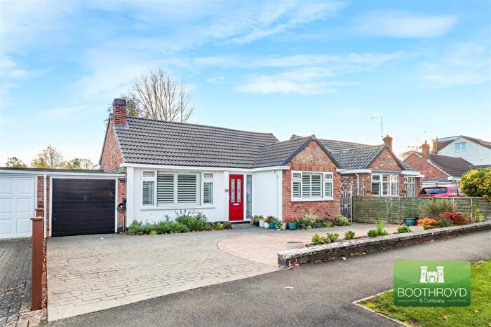 2 Bedroom Detached Bungalow For Sale In Thornby Avenue, Kenilworth, CV8