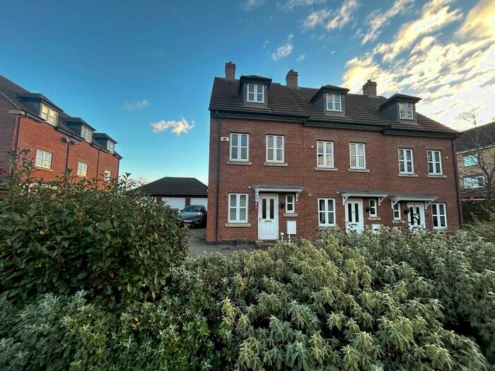 3 Bedroom End Of Terrace House To Rent In Charnwood Forester End, Loughborough, Leicestershire, LE11