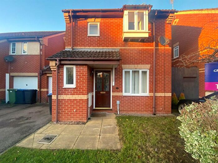 3 Bedroom Detached House To Rent In Hartland Drive, Market Harborough, LE16