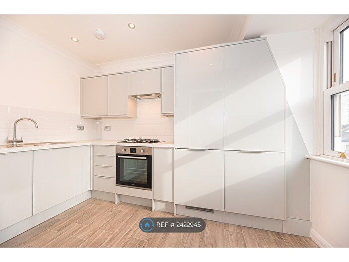 2 Bedroom Flat To Rent In Lillie Rd, London, SW6