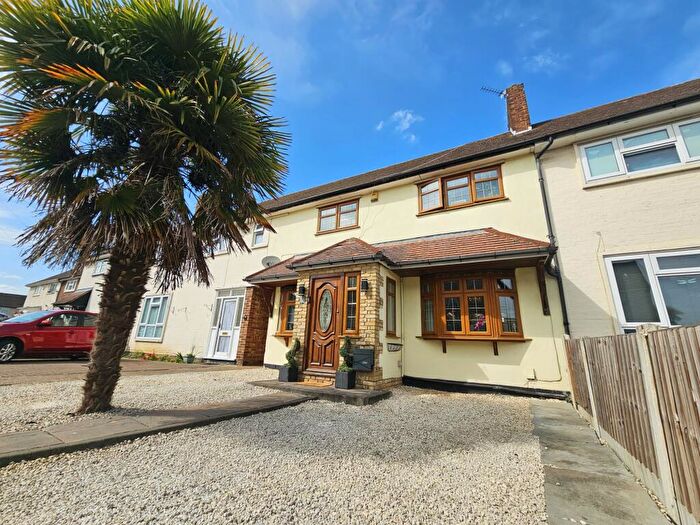 2 Bedroom Terraced House For Sale In Raider Close, Romford, RM7